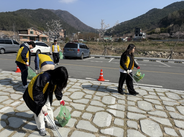 붙임. 2025년 제80회 식목일 행사 및 환경정화 활동 8.png